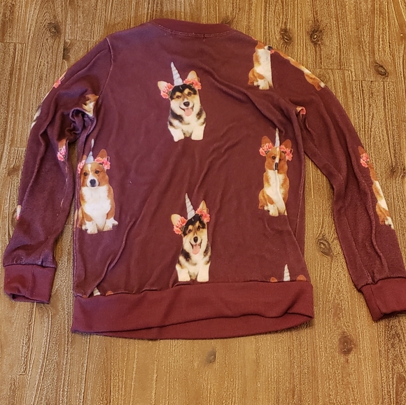 Girls size 8 long sleeved shirt - Picture 2 of 2